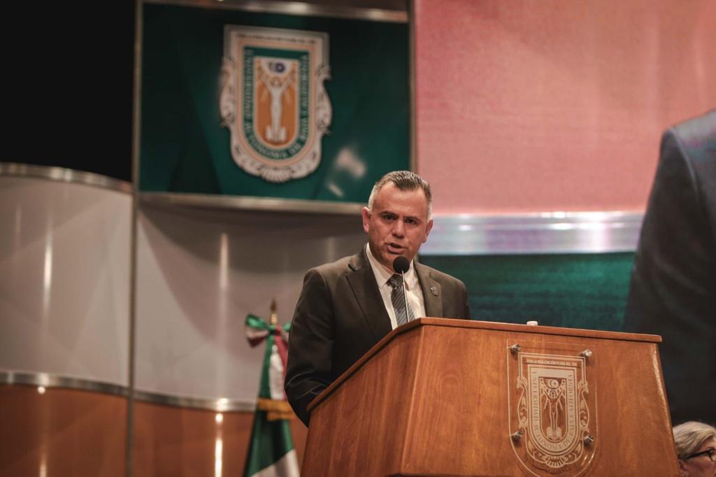 Toma protesta nuevo Rector de la UABC en Mexicali