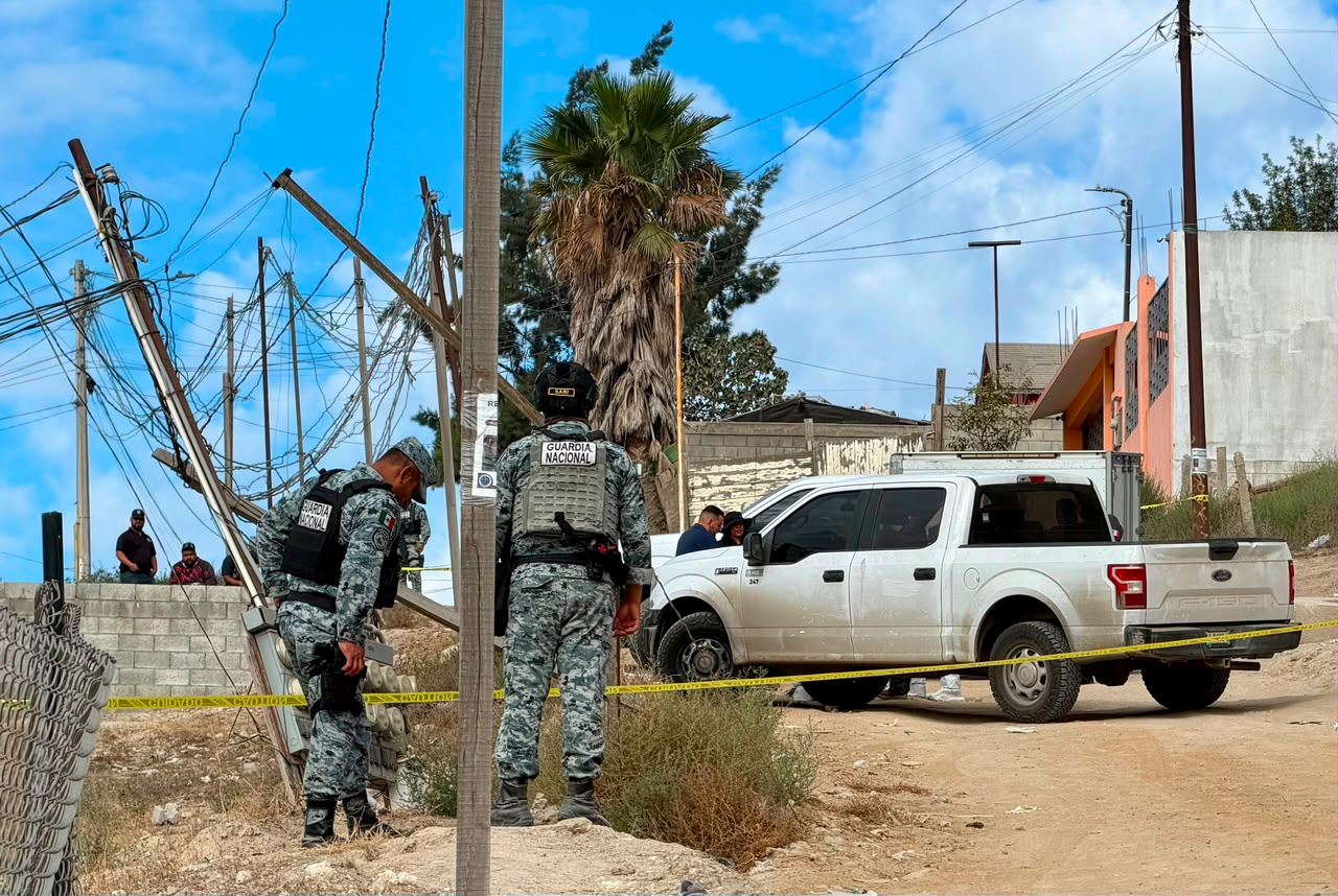 Localizan sin vida a un hombre en la vía pública en Lomas de Pedregal