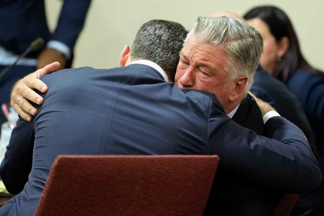 Absuelven a Alec Baldwin de los cargos por homicidio involuntario