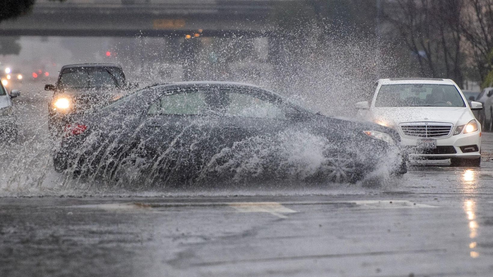 San Diego: Llega más lluvia y frío