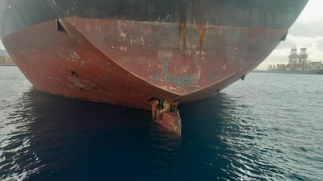 Tres migrantes viajan por 11 días en el timón de un barco