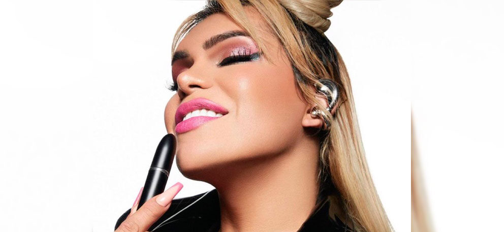 Wendy Guevara es la primera mujer trans mexicana en ser la imagen de MAC