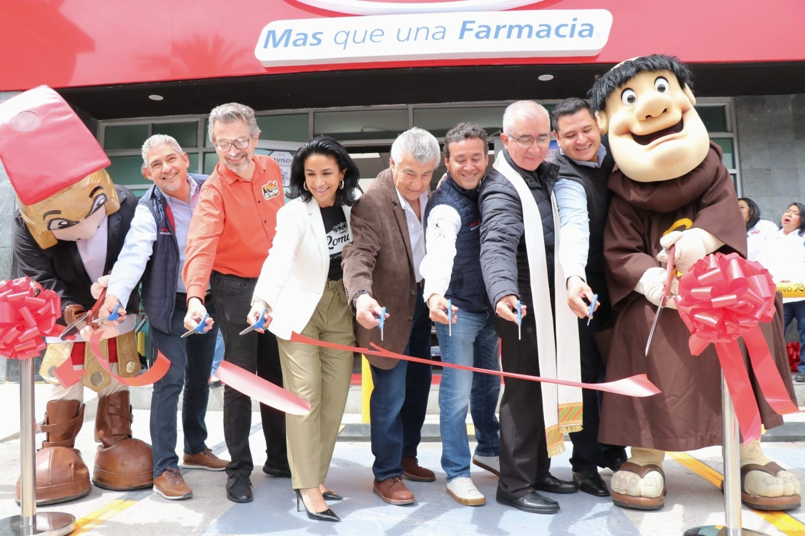 [VIDEO y GALERÍA] Inaugura Farmacias Roma nueva sucursal en Zona Río