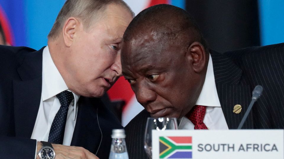Indican a Sudáfrica detener a Putin en la reunión del BRICS