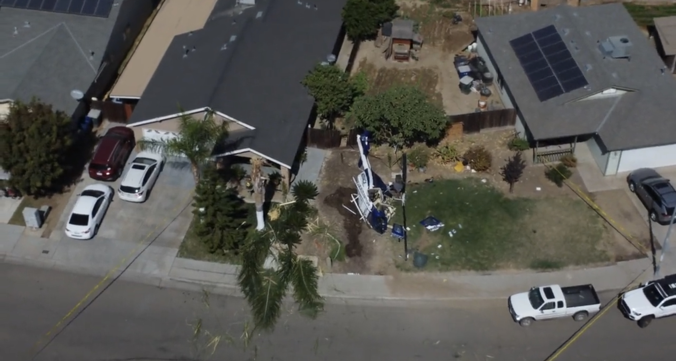 (VIDEO) Cae helicóptero en una casa en California