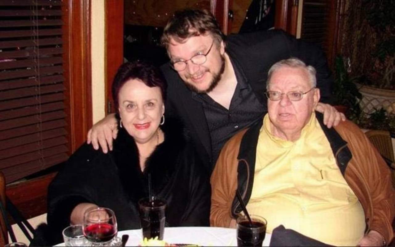 Fallece madre de Guillermo del Toro