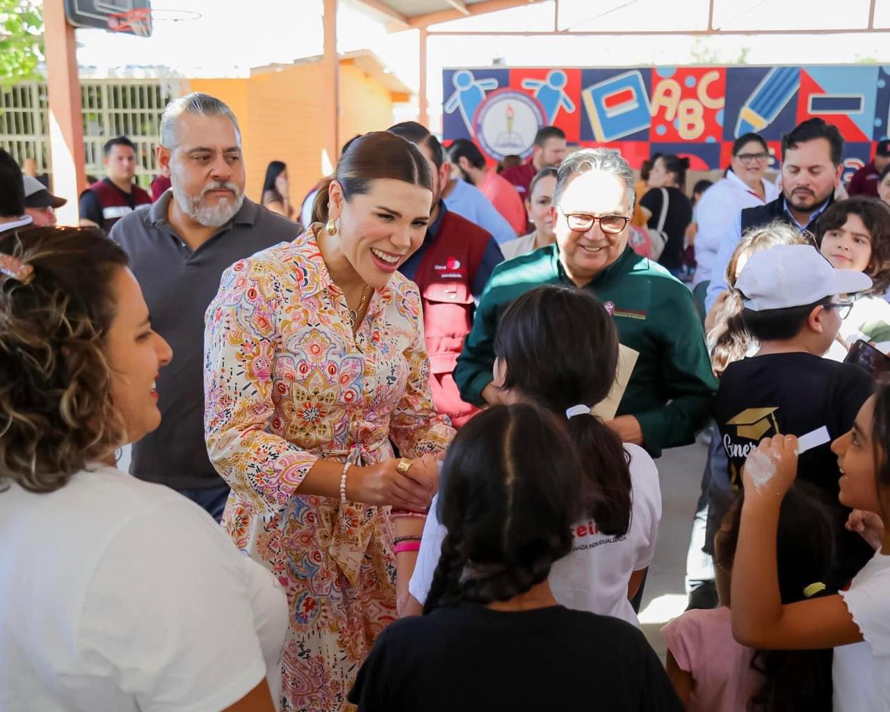 ”Ya están los libros de texto en las escuelas”:  Marina del Pilar