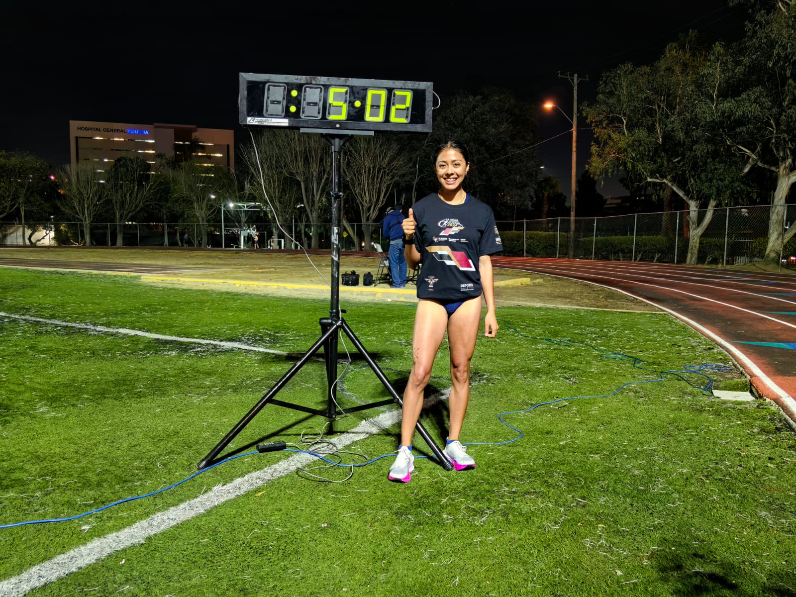 Revela Natali Mendoza que ganó La Milla Internacional Tijuana 2024 corriendo con tenis nuevos