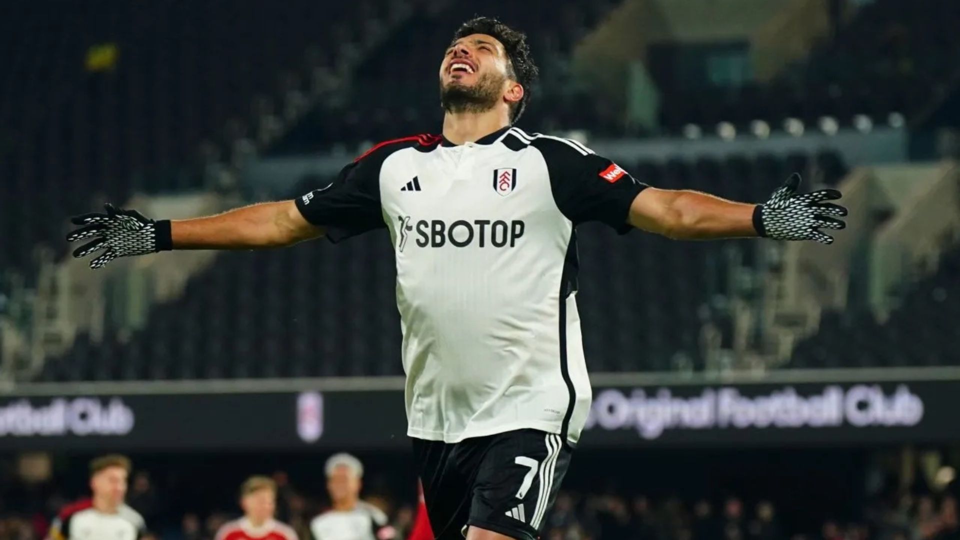 Raúl Jiménez anota gol histórico en la Premier League