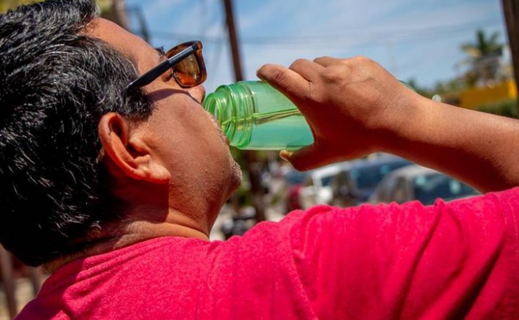 ¡Consigan electrolitos!: Presentará BCS altas temperaturas