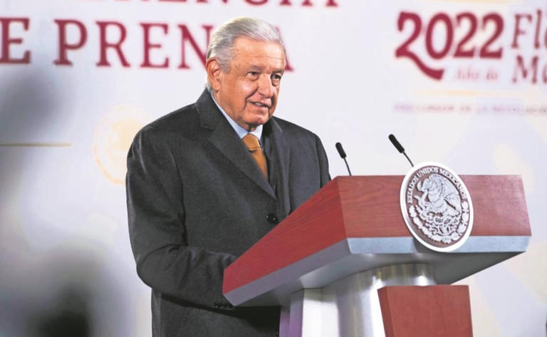 SPIN-Taller de Comunicación Política, halló que en cada conferencia mañanera en Palacio Ncional, López Obrador, realiza, en promedio, 103 mentiras.