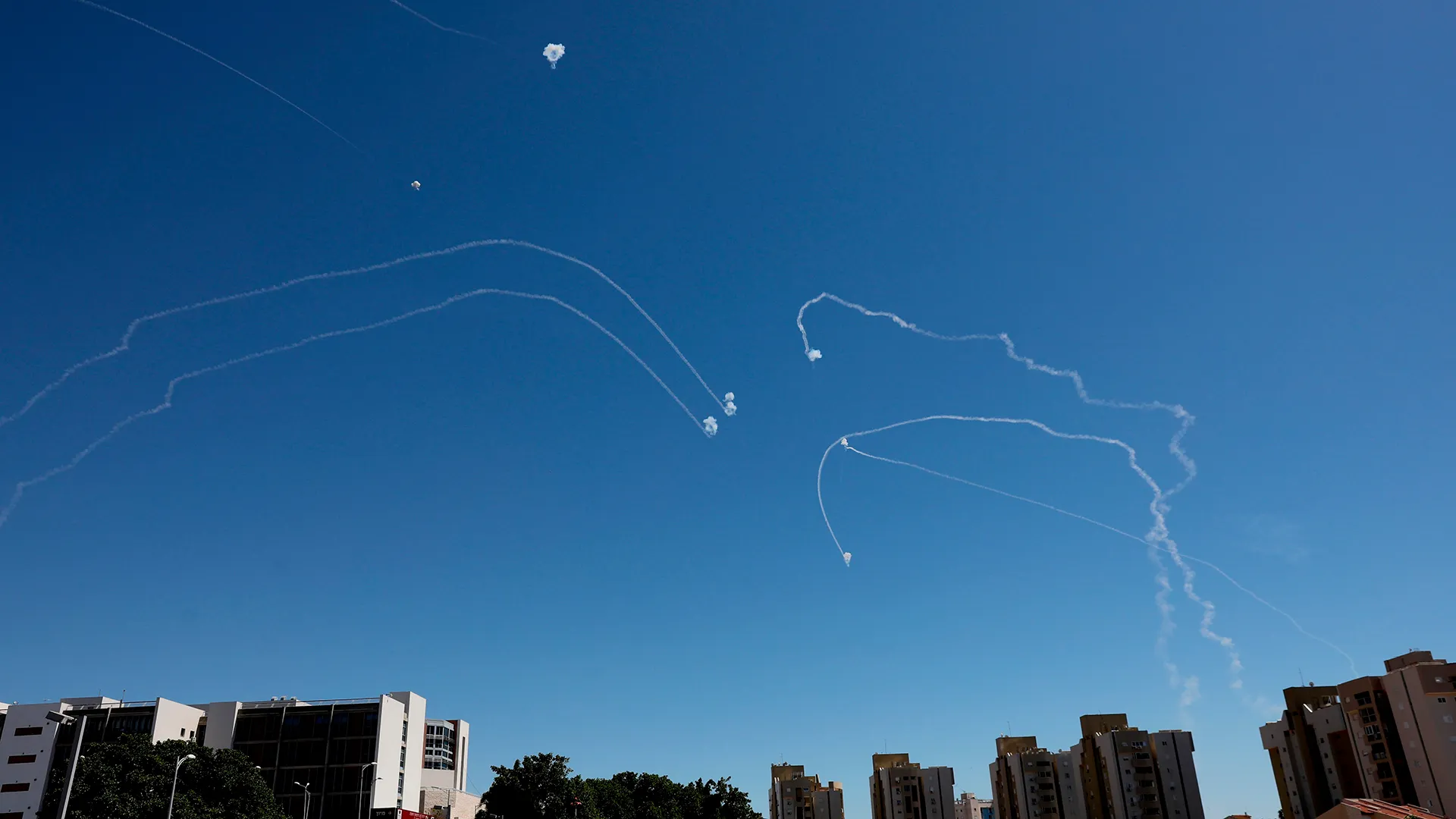 Lanza Hamás cohetes hacia el centro de Israel