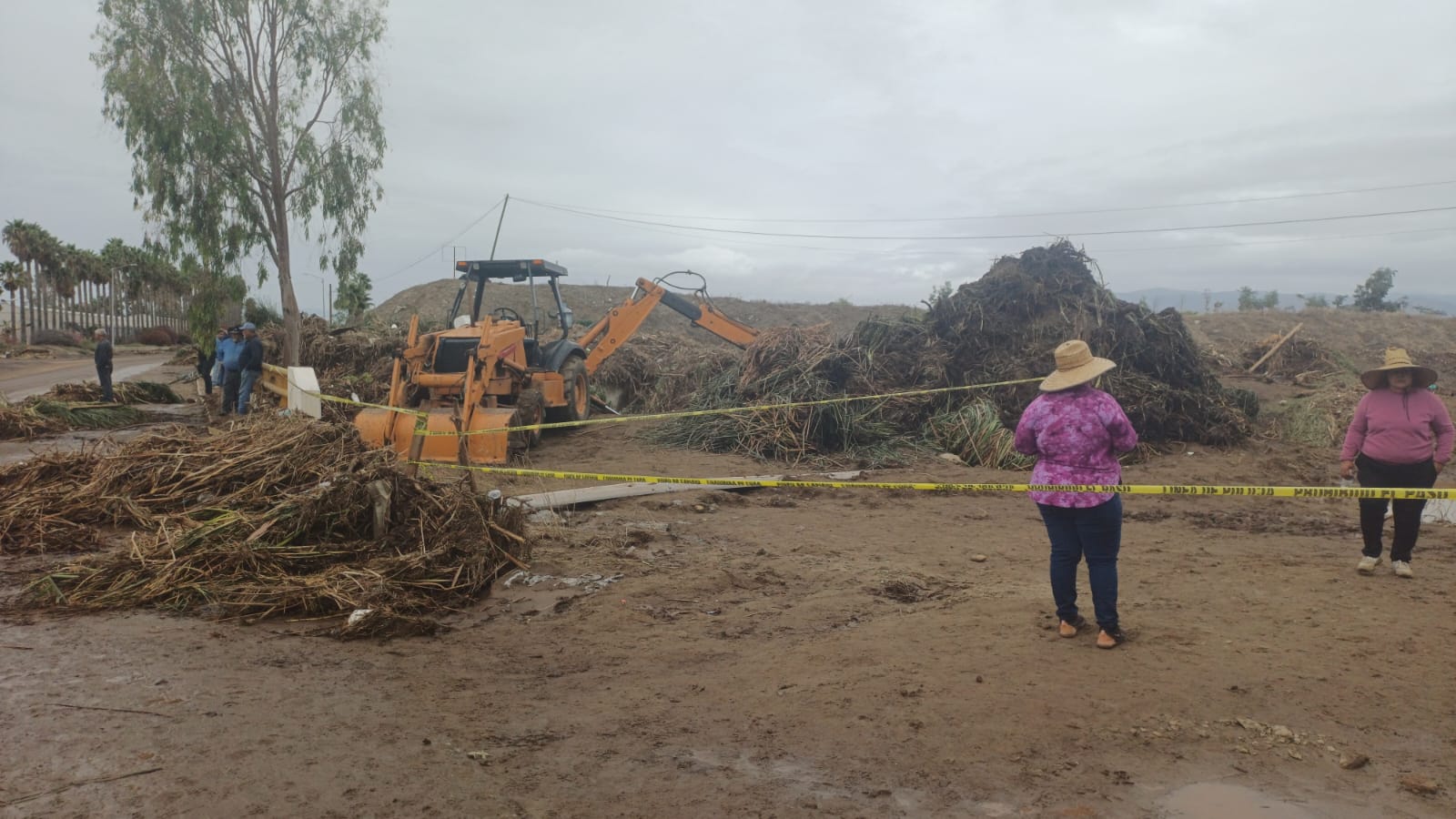 ENSENADA: Hallan segundo cuerpo de mujer extraviada tras paso de "Rachel"