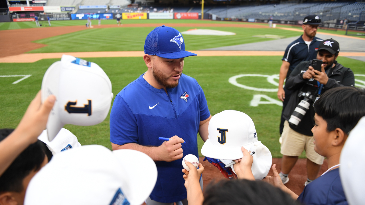 Alex Kirk es una de las estrellas de Toronto Blue Jays, apunta a una Postemporada interesante. (Foto: Twitter: @MLB_Mexico)