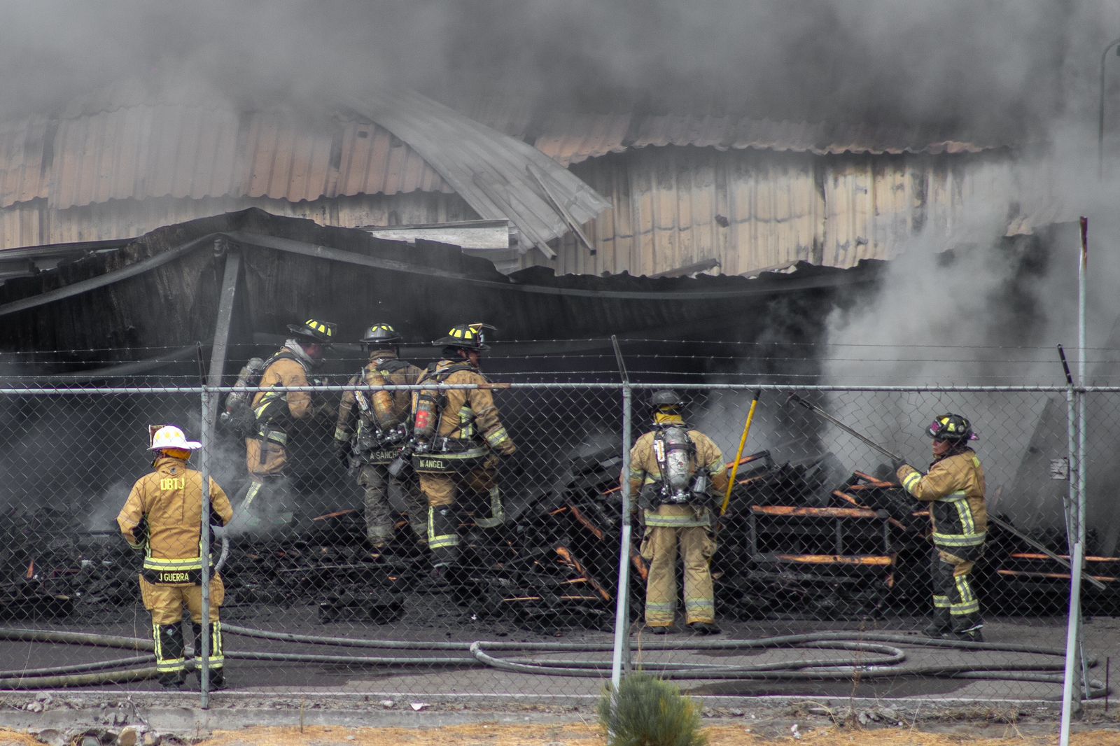 Persisten los incendios en Tijuana