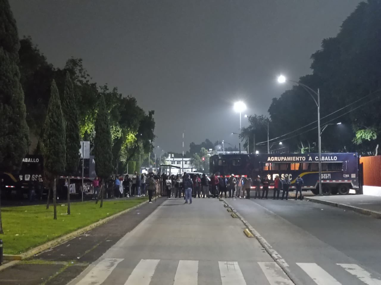 Cierran Cámara de diputados por manifestación de trabajadores del PJ