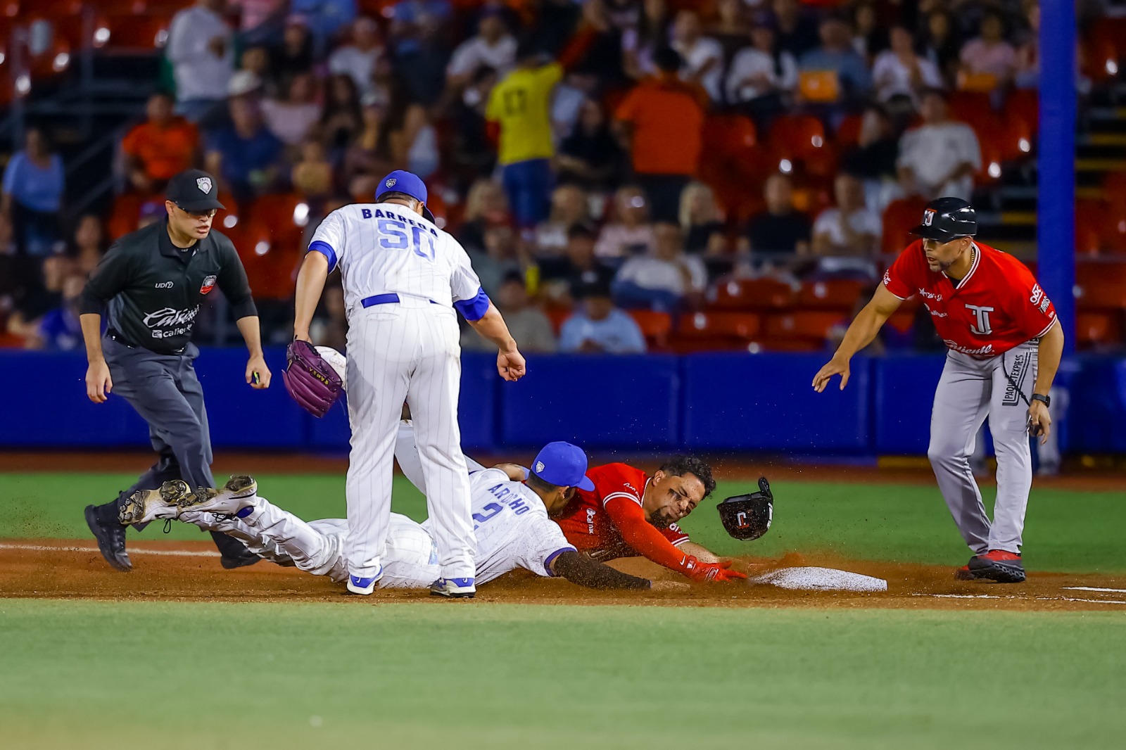 La “embestida” se lleva la serie ante Charros en calidad de visitante