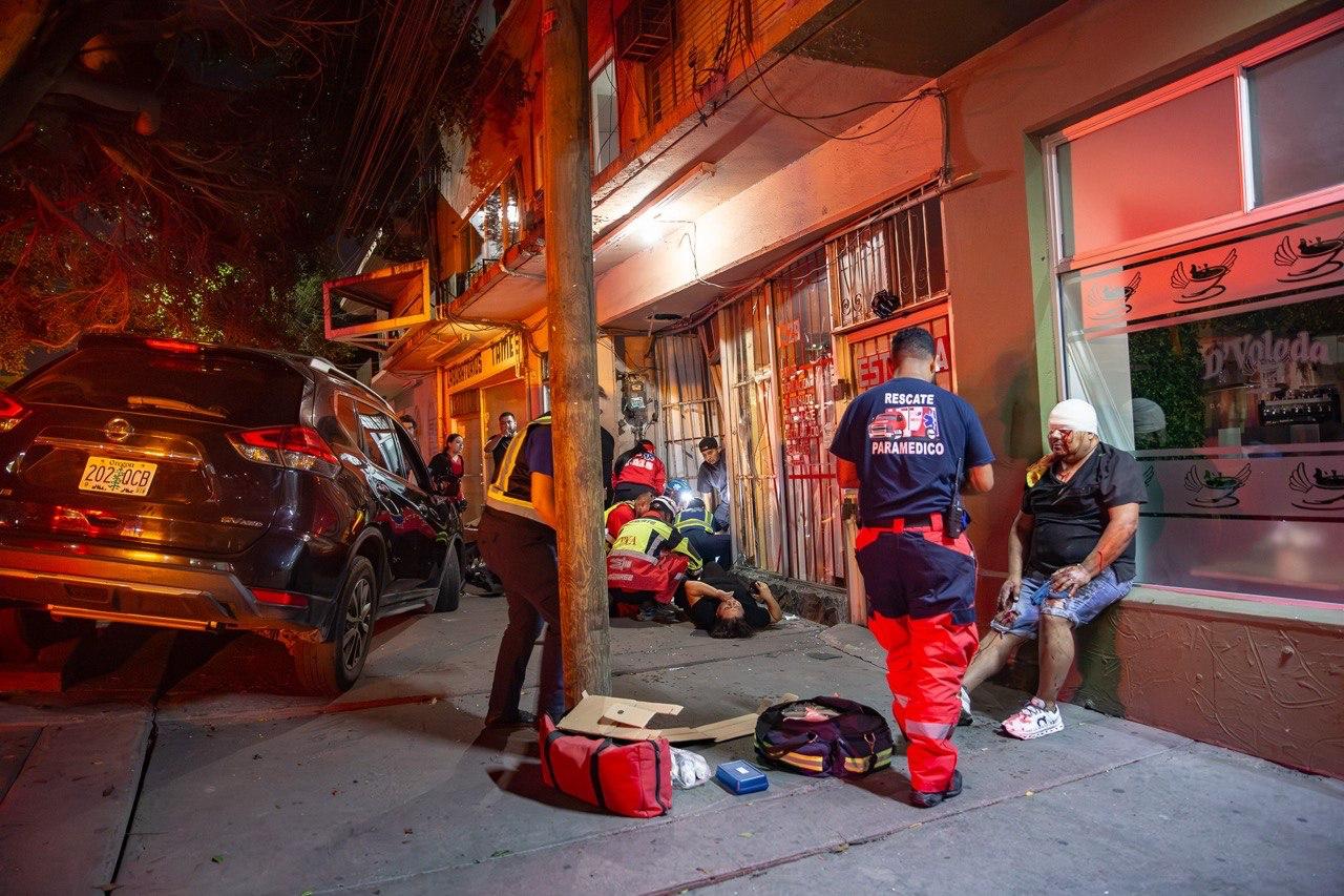 Tres personas resultan heridas tras ser embestidas por vehículo en Zona Centro