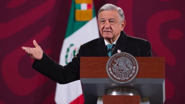 Respalda AMLO a Sheinbaum y Ebrard tras declaraciones de Trump