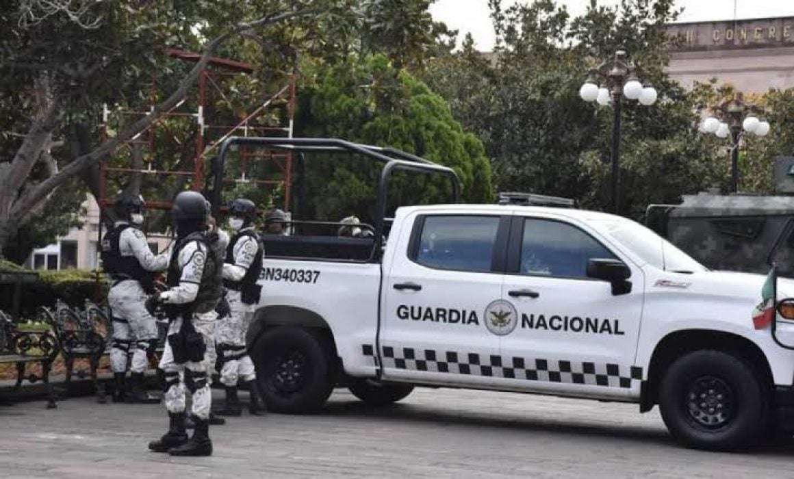 Cuatro uniformados más fueron trasladados a un hospital del IMSS de Charcas y de Matehuala para brindarles atención medica..