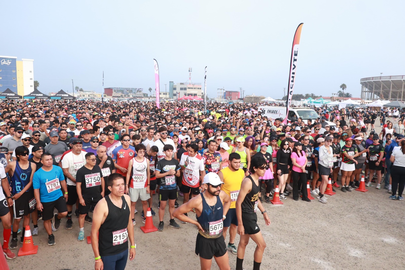 Gerardo Ibarra y Liliana Rocha conquistan el 5K Playas de Tijuana