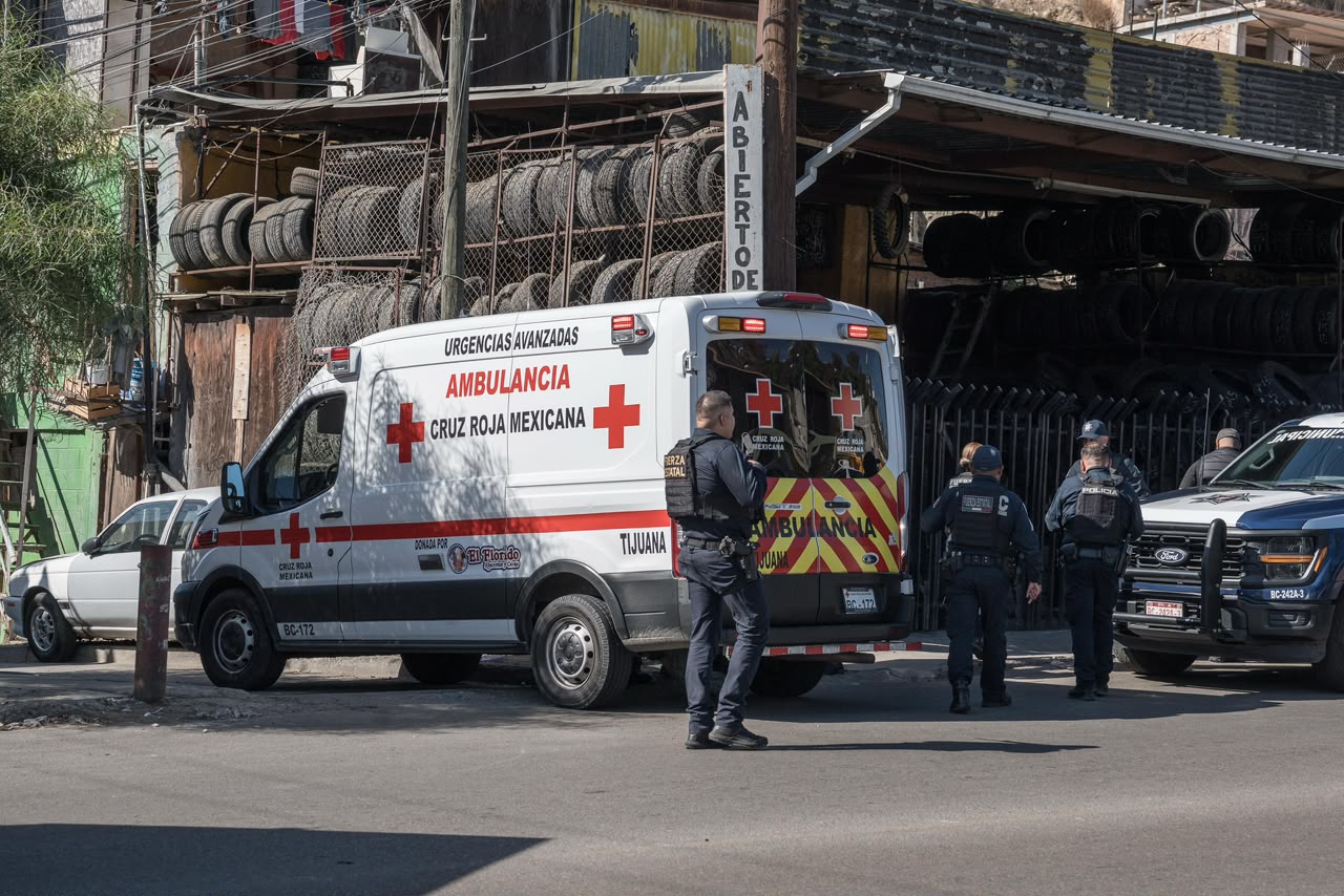 Balean a hombre de 71 años dentro de una llantera en Tijuana