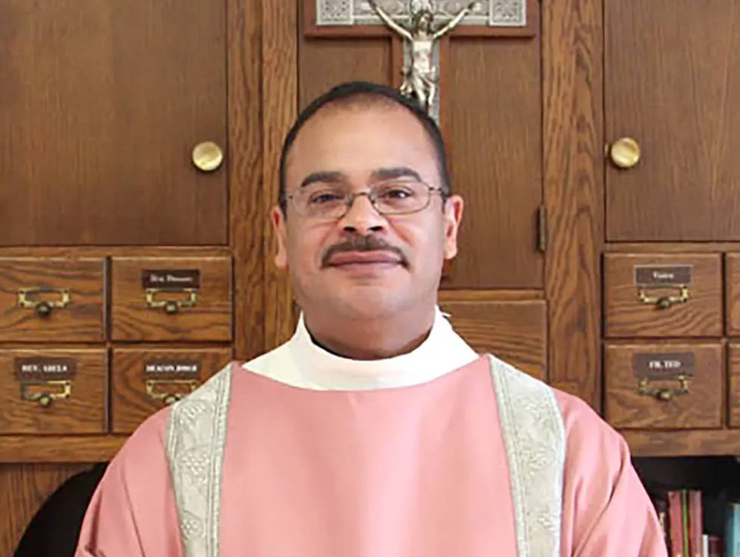 Rogelio Vega, ex diácono de la Iglesia Católica Romana St. Sebastian en Woodside