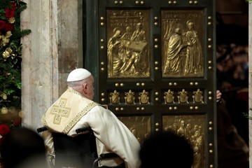 Inaugura Papa Francisco el Jubileo en la basílica de San Pedro