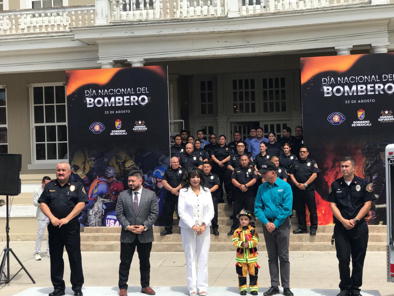 Conmemoran el Día Nacional del Bombero en Mexicali