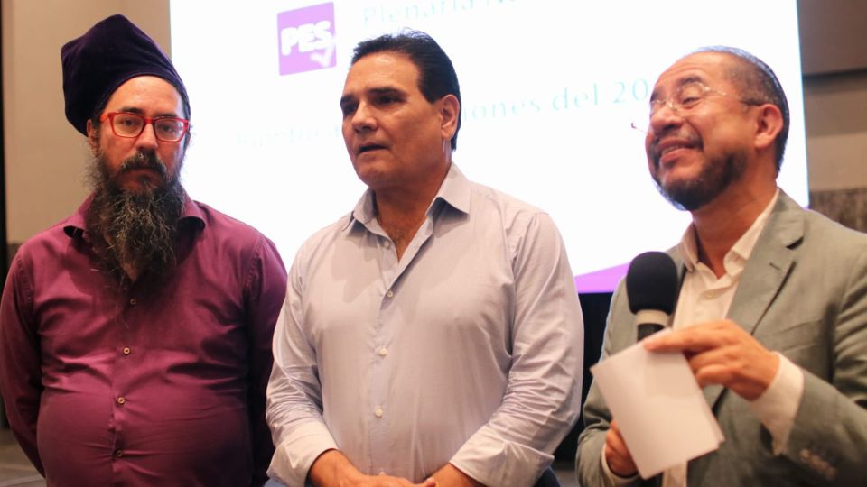 Se reúne Silvano Aureoles Conejo con el PES