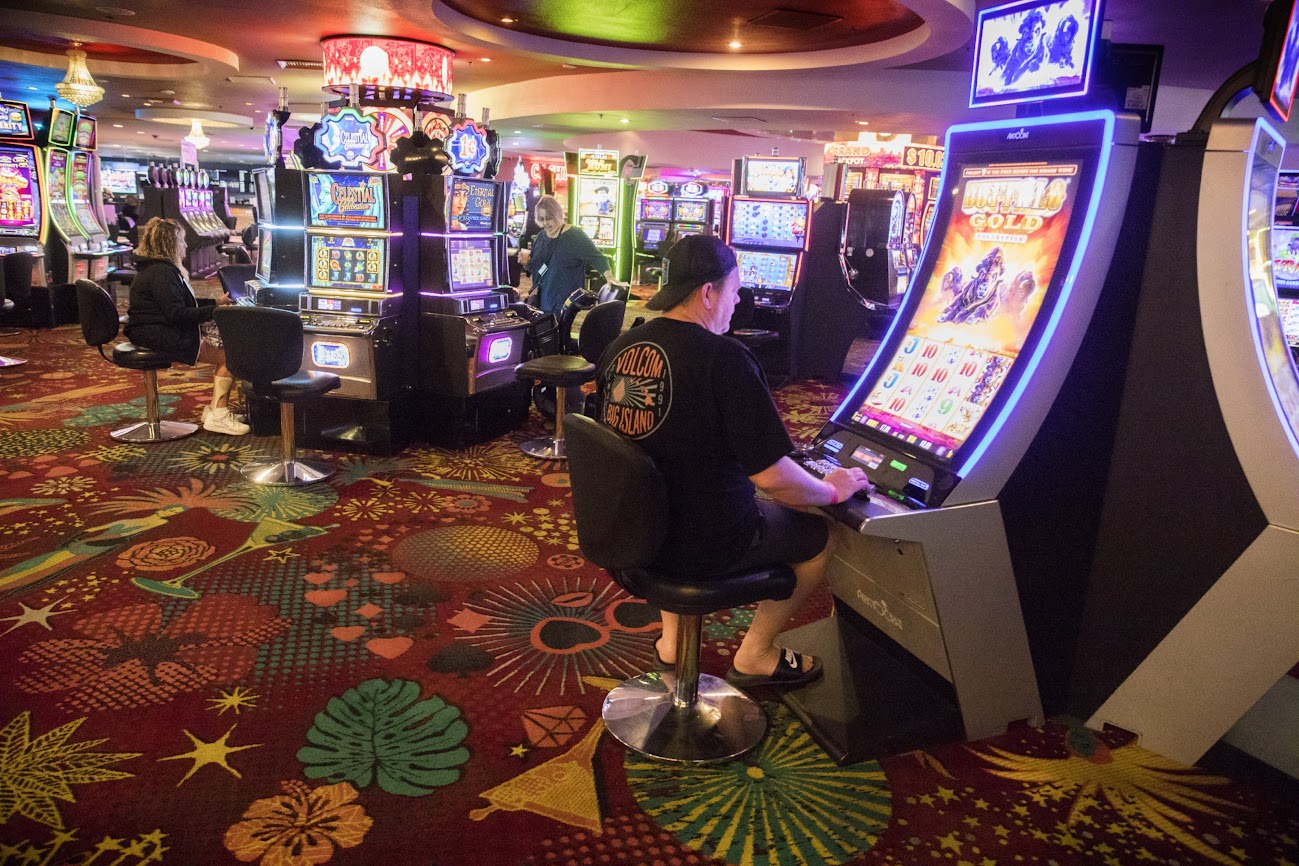 Prohíben las tragamonedas en los casinos de México