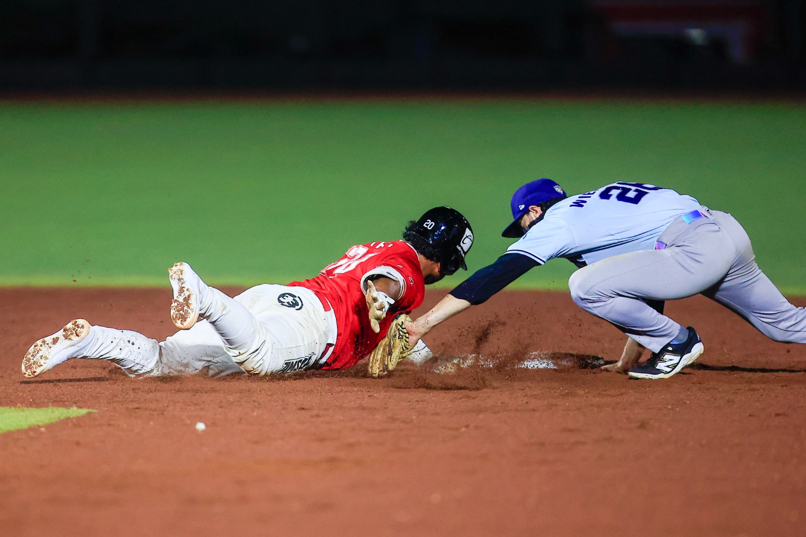 Charros le saca un juego a Toros en Tijuana