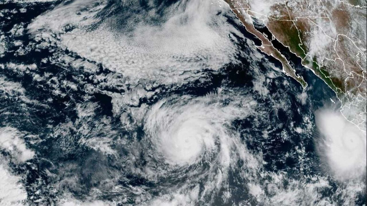 Huracán ‘Polo’ baja a categoría 3; mantienen vigilancia en Baja California Sur