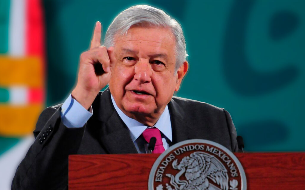 AMLO habla sobre los vídeos de los funcionarios recibiendo dinero