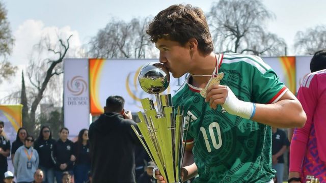 De Tijuana al radar internacional: Santiago Cisneros destaca entre las promesas del futbol mundial