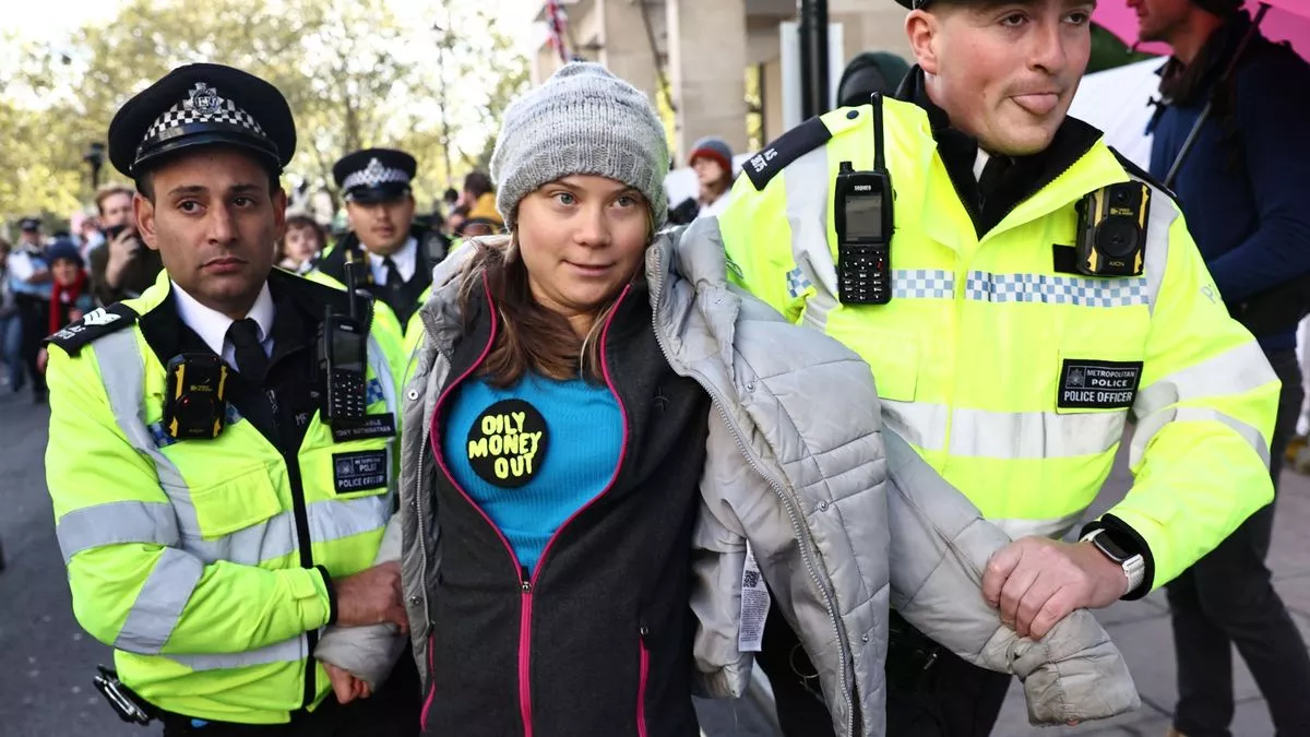 Arrestan a activista del cambio climático Greta Thunberg