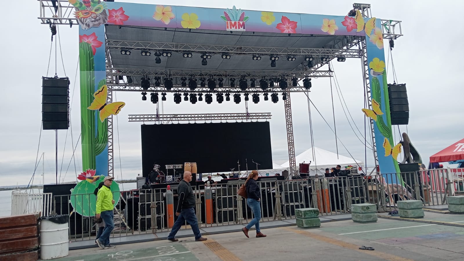 Carnaval  en La Paz "México fantástico" calienta motores en su segundo día