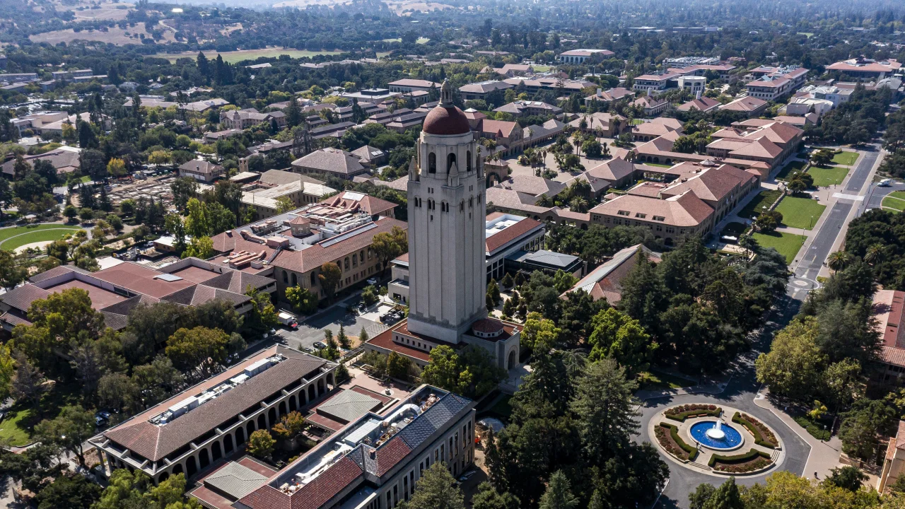 Investigan posible crimen de odio contra estudiante de Stanford de origen árabe