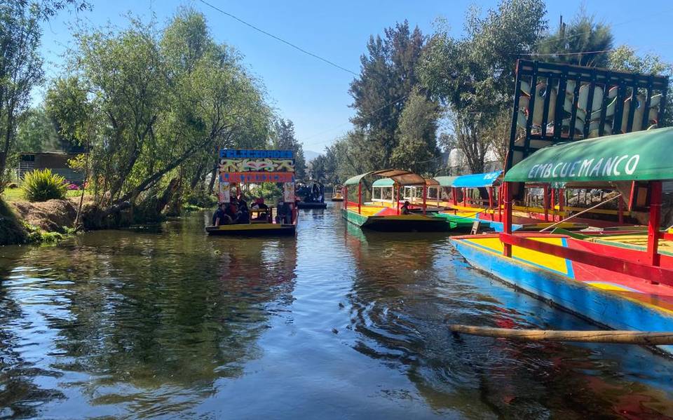 Canales de Xochimilco en peligro de desaparecer por contaminación