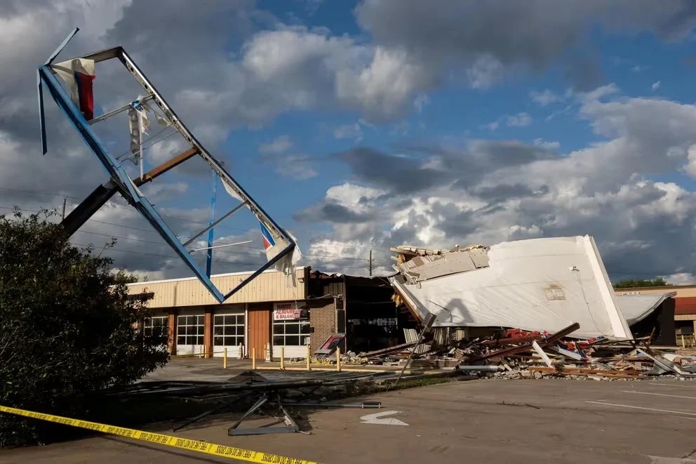 [VIDEOS] Dejan tornados varios muertos y decenas de heridos: Iowa