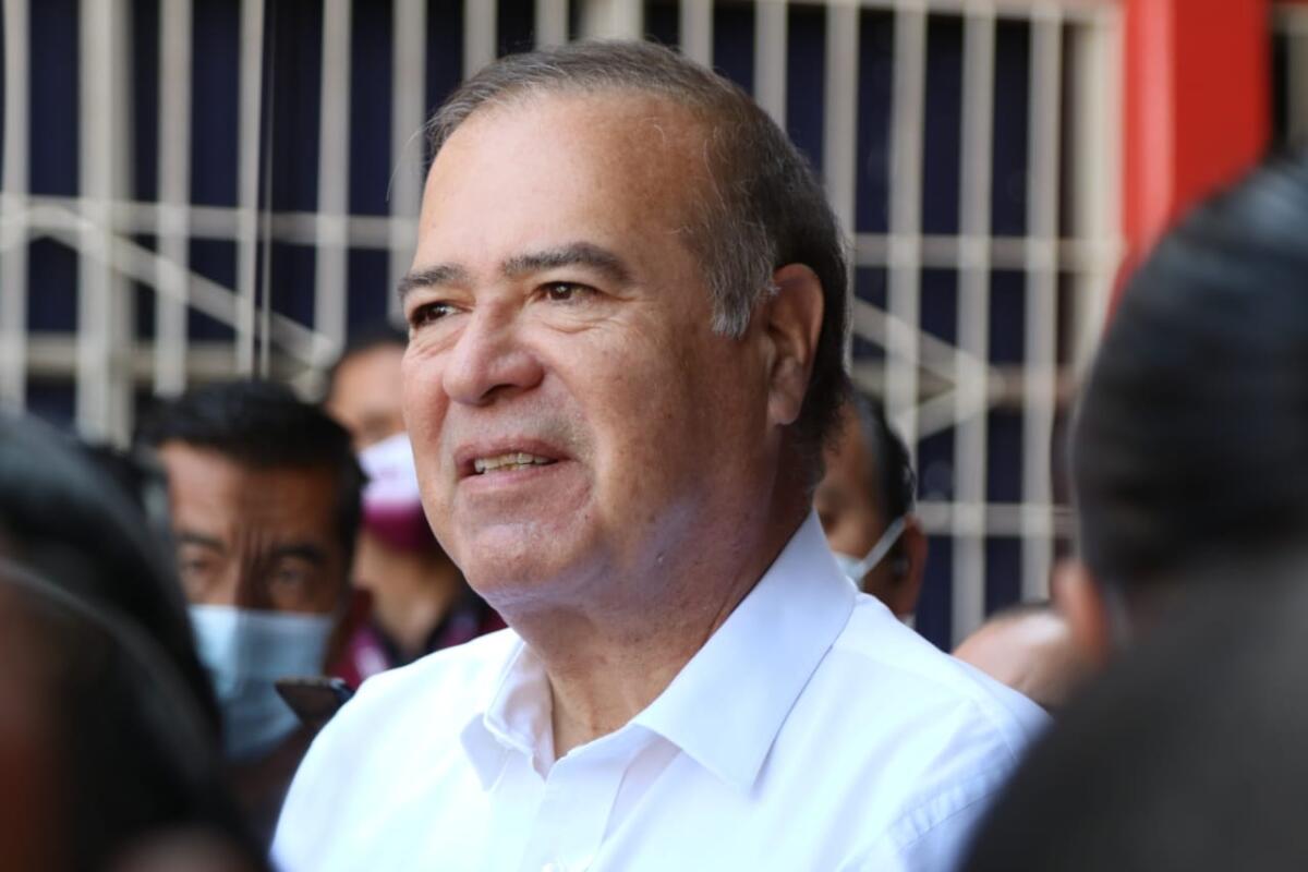 Denuncian a administración de Arturo González Cruz por pases médicos