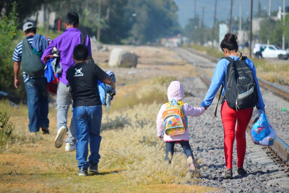 Peligros para las infancias y adolescencias migrantes en Latam