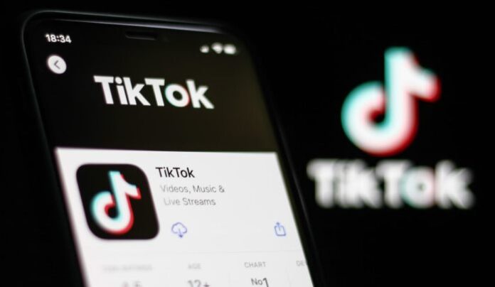 TikTok ha negado en el pasado a los señalamientos de este tipo, asegurando que no censura contenido o da acceso al Gobierno chino a sus datos.