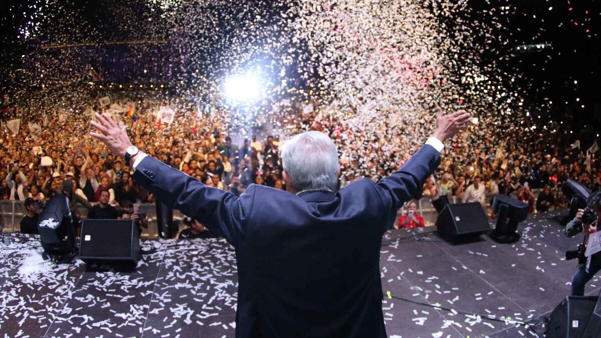 Celebra AMLO sexto aniversario de su triunfo electoral