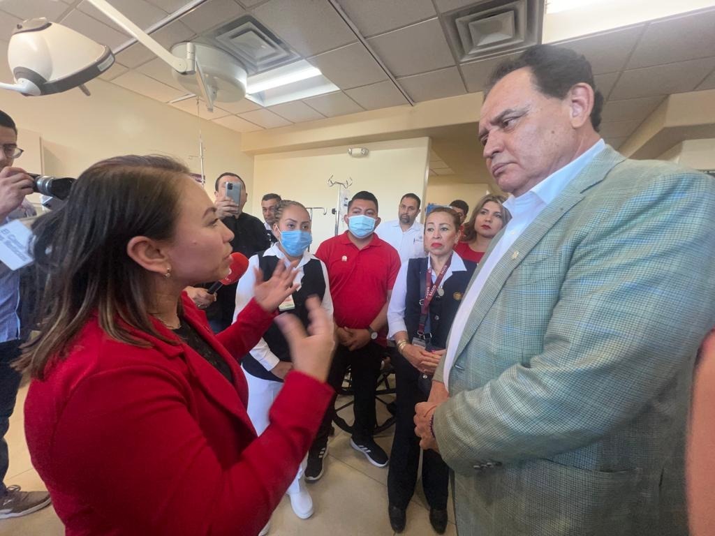 Segundo día de huelga en Hospital General; gobernadora sigue de gira en EU