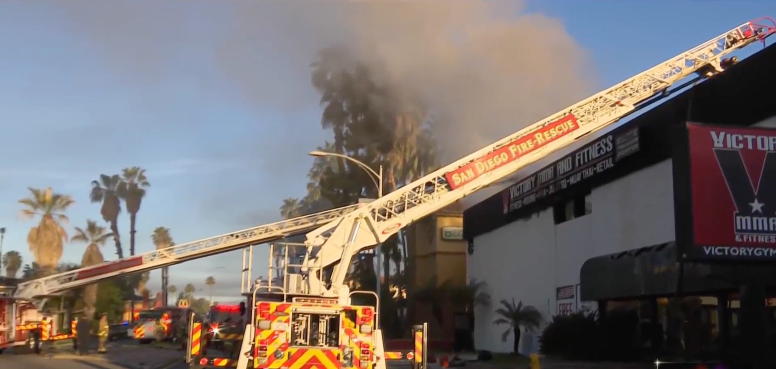 Se incendia centro Fitness Victory MMA: San Diego
