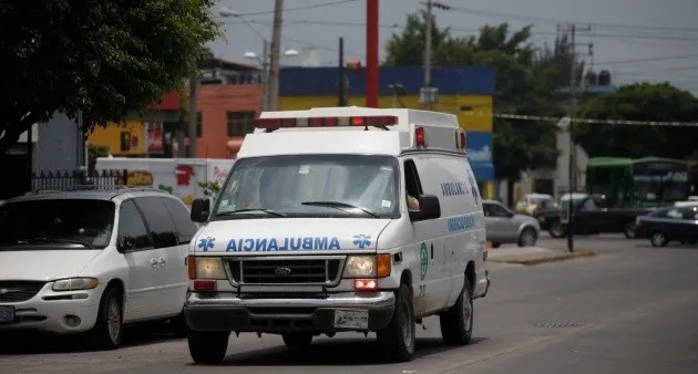 CDMX: Muere abuelita que cayó de camilla de ambulancia