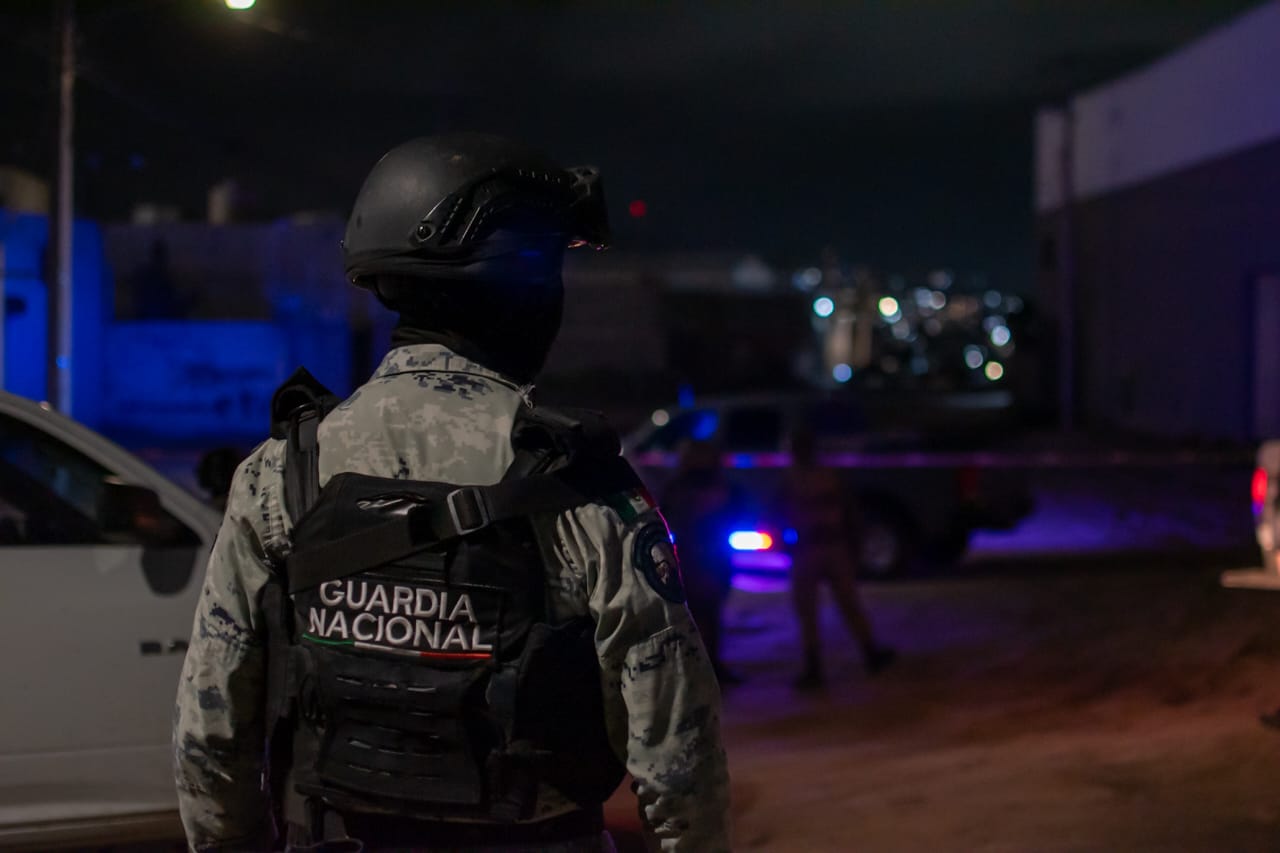 [VIDEO] Hallan 5 cuerpos maniatados sobre una camioneta: Tijuana
