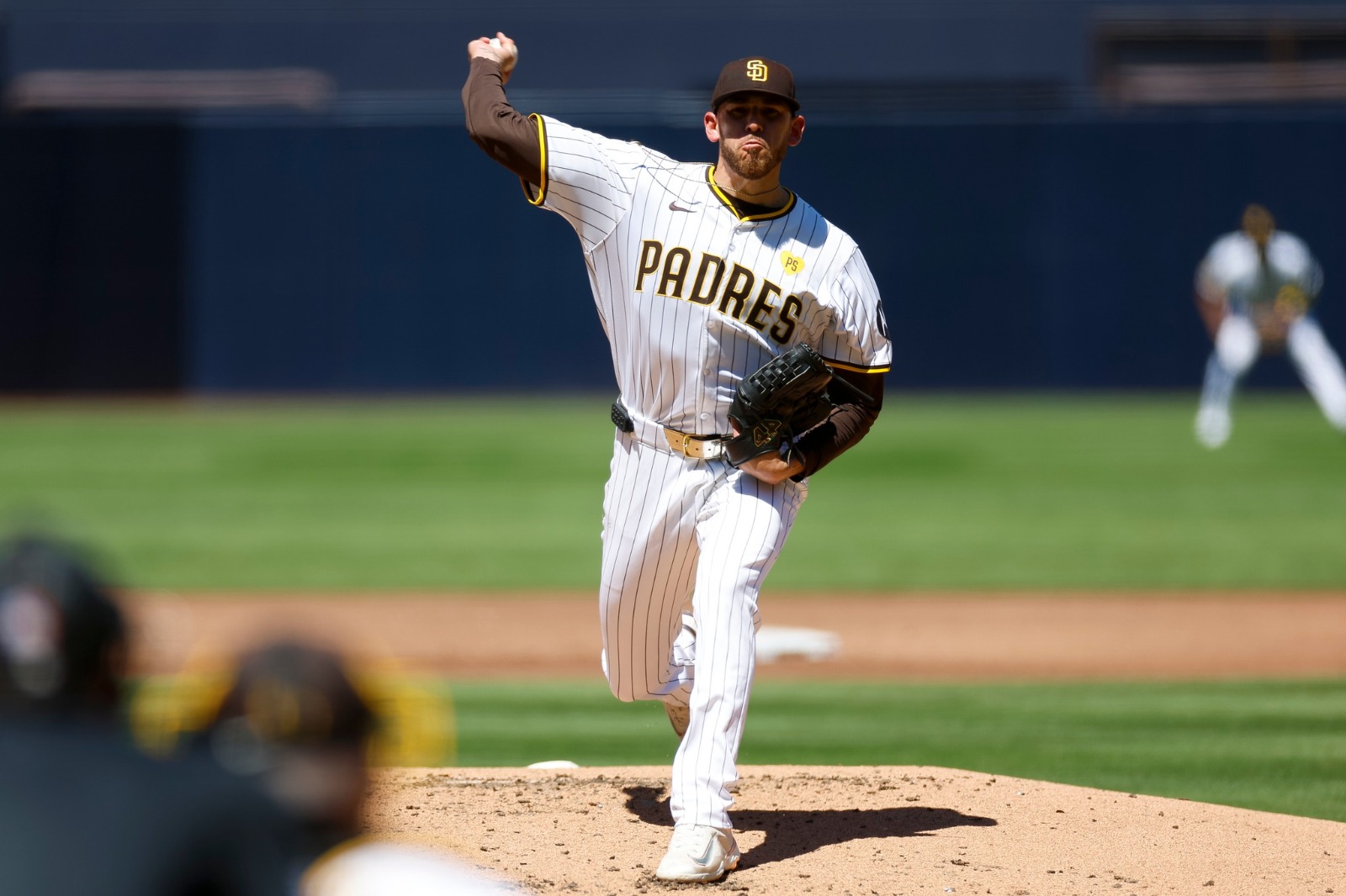 Padres caen ante Diamondbacks y pierde lanzador por lesión