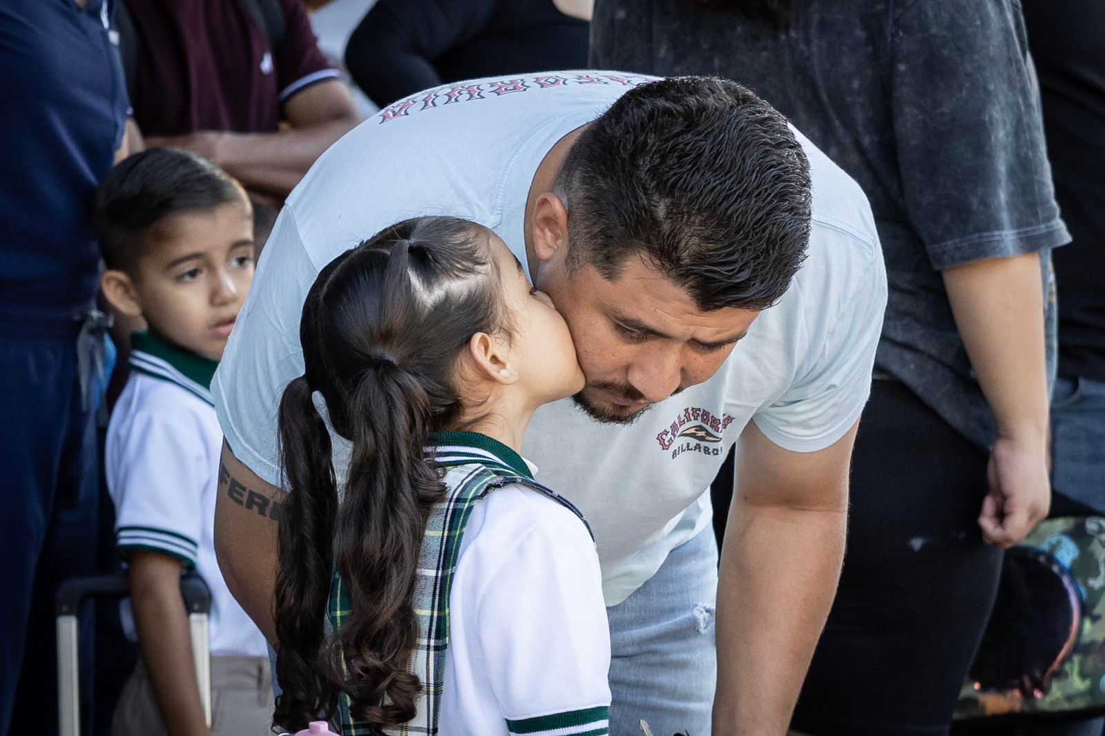 Entre emoción y nervios, inicia ciclo escolar en Baja California